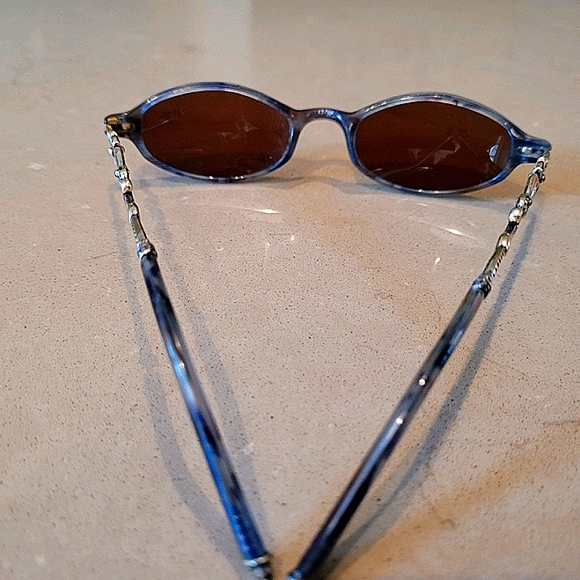 COPY - Vintage Blue Tortoise and Silver Cat Eye S… - Picture 5 of 8